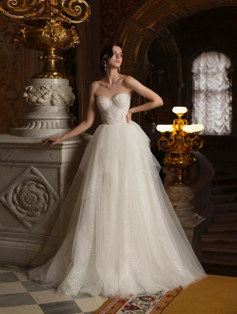 Strapless wedding dress sweetheart neckline new arrivals