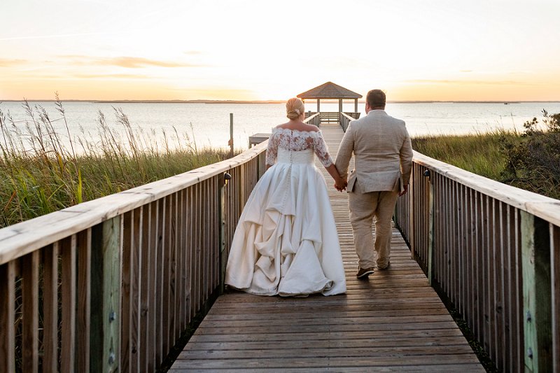 Beautiful Outer Banks beach wedding at Sanderling Resort in North Carolina for fall celebration