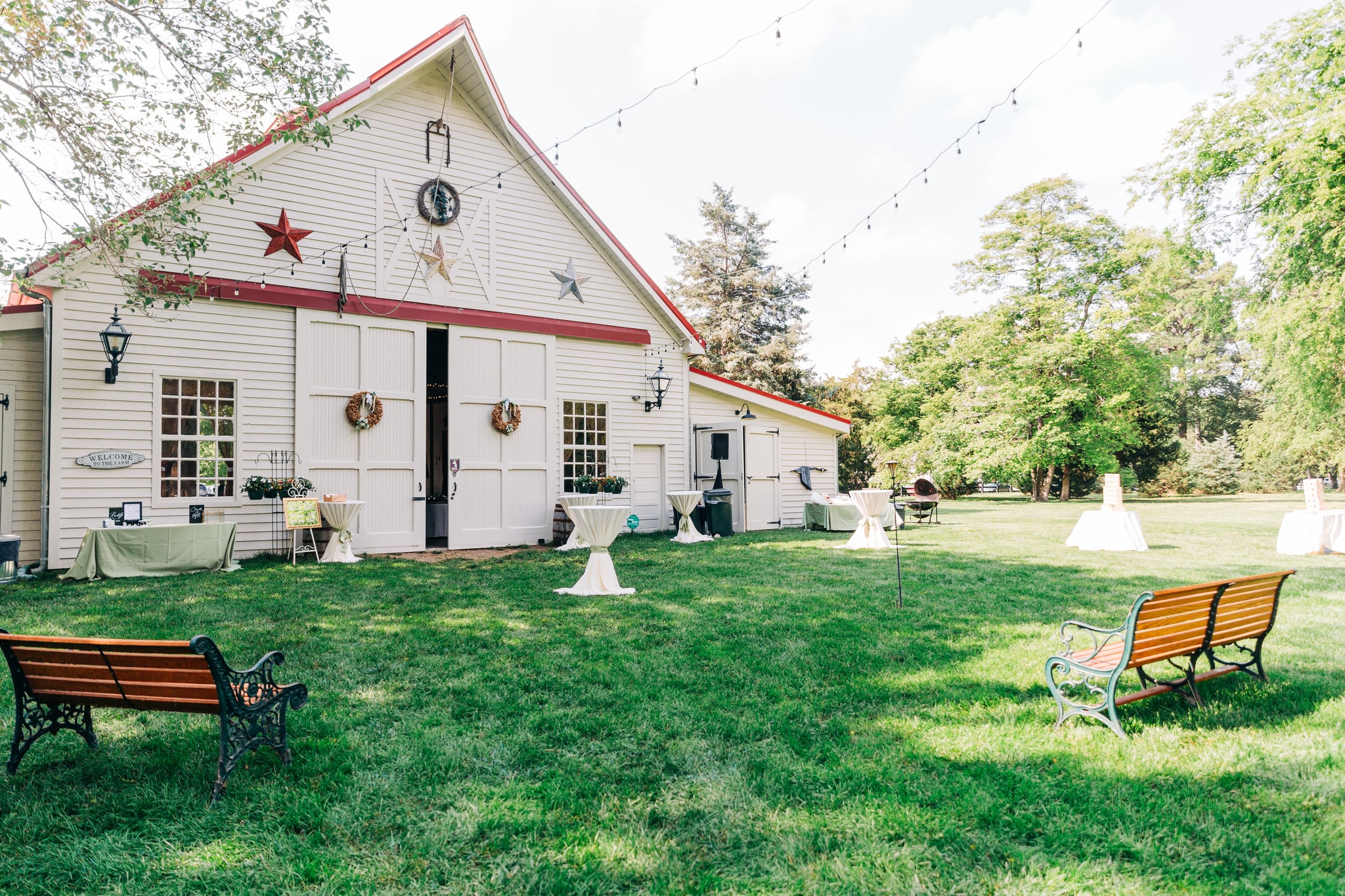 White and red Virginia wedding barn venue